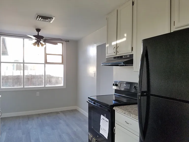 3144 Ida Dr — Photo 24