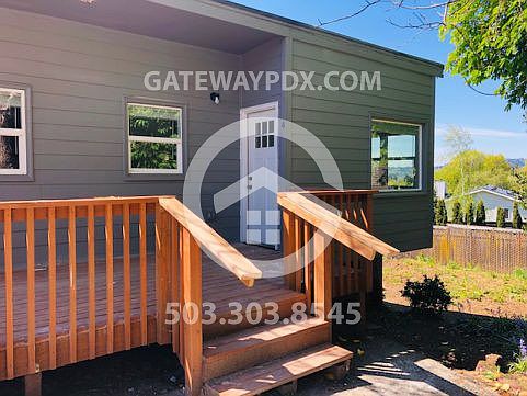 2nd image of 5322 SE Flavel Dr APT 4