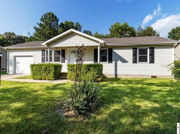 7455 Nathan Dr, West Paducah, KY 42086