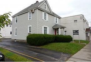 2nd image of 1107 Monroe St