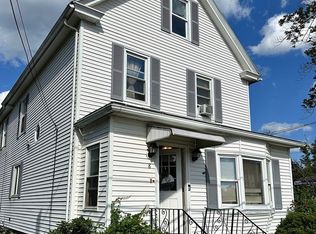 8 Maple St, Charlton, MA 01507