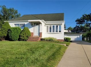 9820 Alexander Rd, Garfield Heights, OH 44125