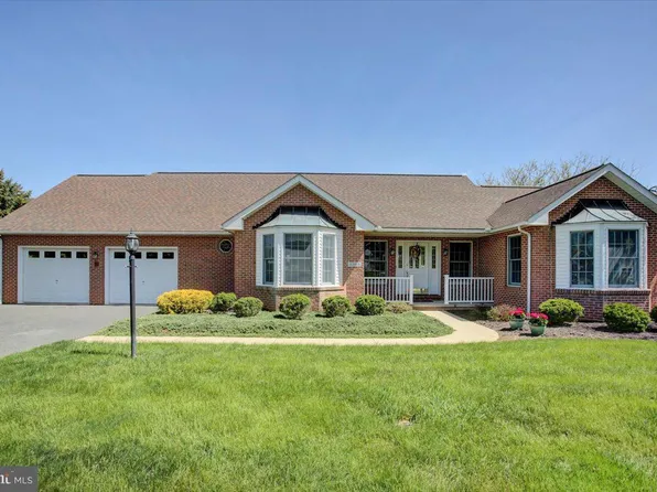 6388 Quail Cir, Fayetteville, PA 17222