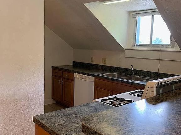 4th image of 4134 Eaton St