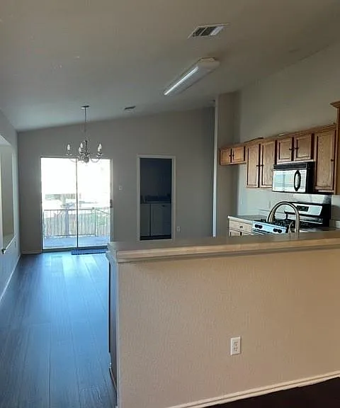 14921 Lipton Ln — Photo 7