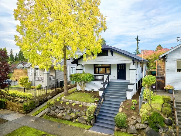 104 NE 52nd Street, Seattle, WA 98105