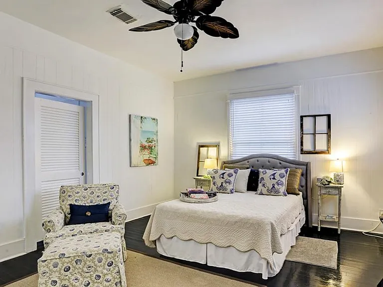 3602 Avenue M — Photo 4