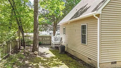 6195 Richmond Rd — Photo 30