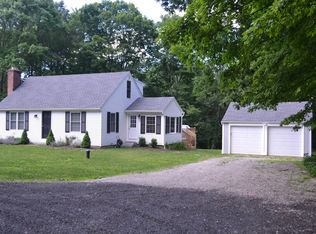 129 Toddy Hill Rd, Newtown, CT 06482