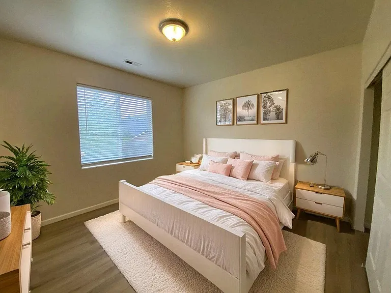 660 Callahan Dr — Photo 4