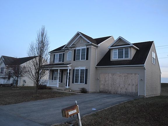 2nd image of 18511 Nathan Ct