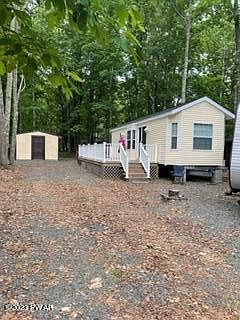 2nd image of 132 Commanche Dr