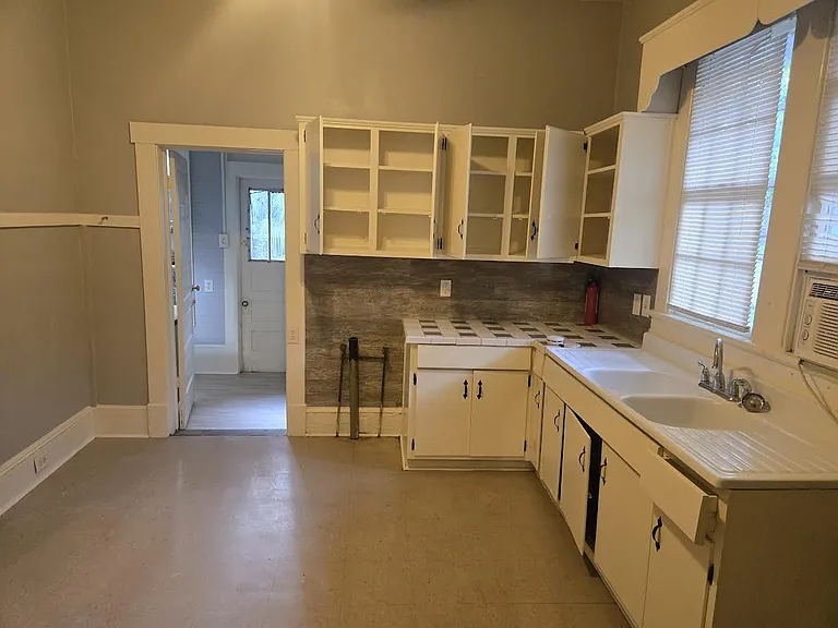 2904 Beacon Ave #B — Photo 15