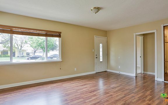 3rd image of 3969 N Modesto Dr