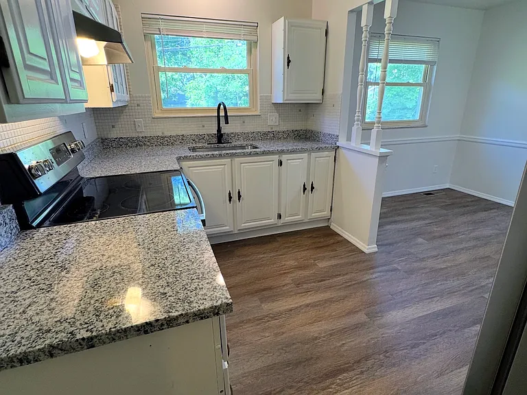 11755 Old Halls Ferry Rd — Photo 5