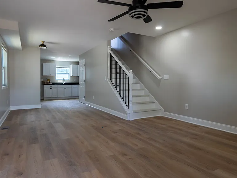 1345 N Olney St — Photo 9