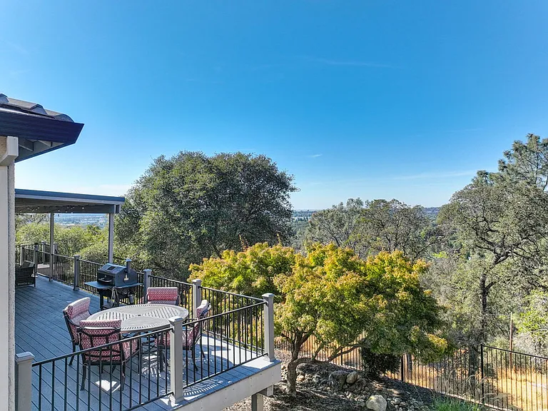 7029 Pembroke Way — Photo 96