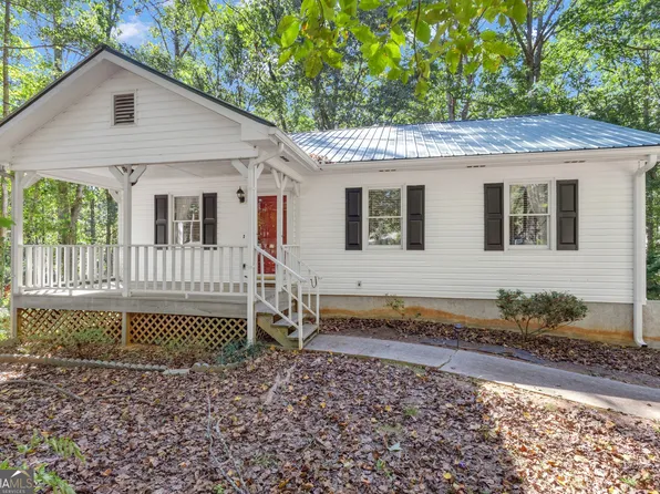 59 Highland Dr, Newnan, GA 30265