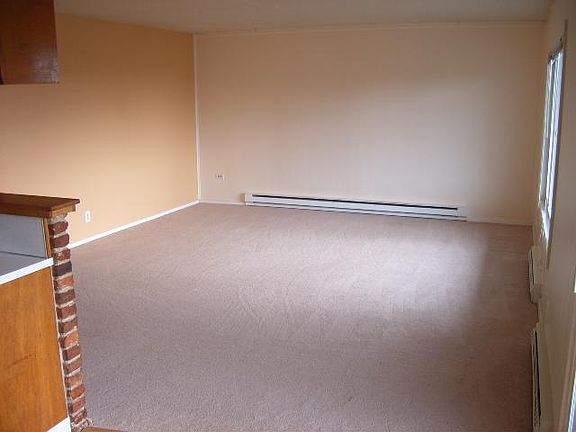 3rd image of 5124 N Highland St #8