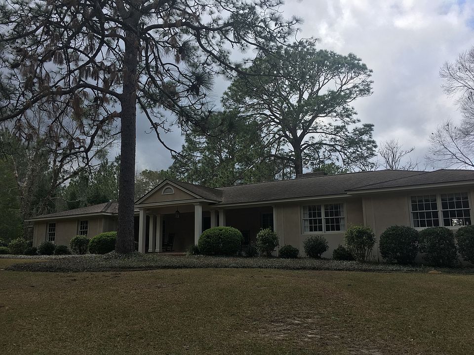 1st image of 165 Hugh Bannister Dr