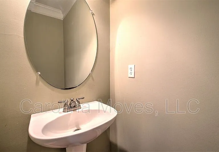 256 Barbours Ln — Photo 13