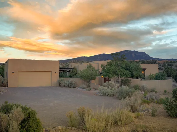 32 Cedar Creek Rd, Placitas, NM 87043