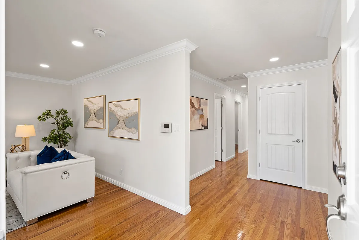 Building Photo - 7814 Knollbrook Dr