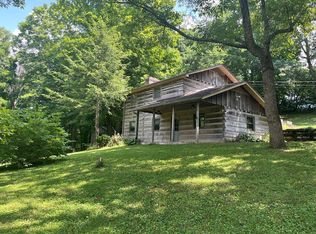 386 Keen Rd, Pounding Mill, VA 24637