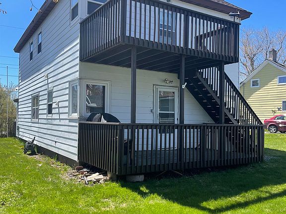 4th image of 530 Main St