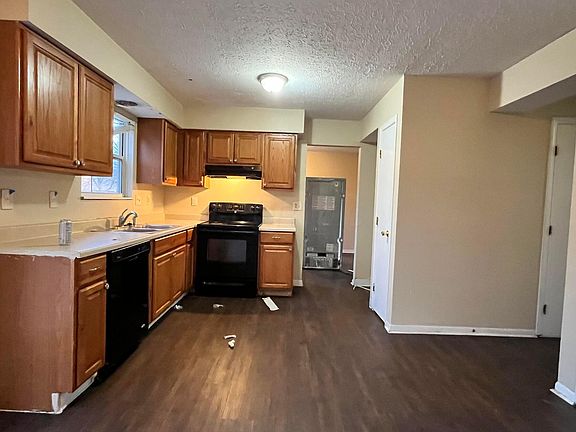 4th image of 3460 Oak Bend Blvd