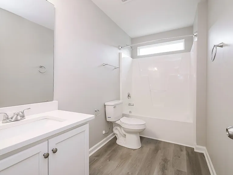 1308 Hosmer Ct — Photo 15
