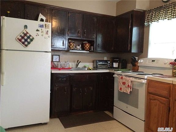 4th image of 80 Oakview Ave