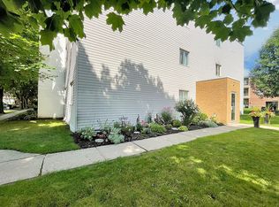 Tillson Apts 1 - All Inclusive, Tillsonburg, ON N4G 4T2