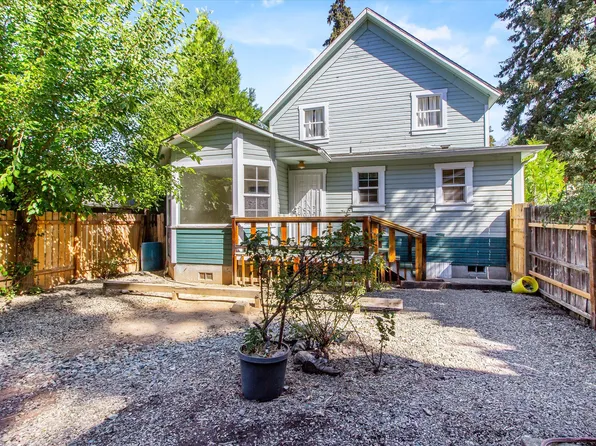 238 Gilbert Ave, Glendale, OR 97442