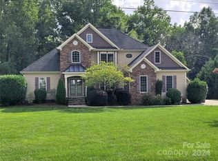 5915 Windy Knoll Ln, Mint Hill, NC 28227