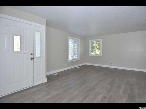 3rd image of 4885 W Mandan Ave