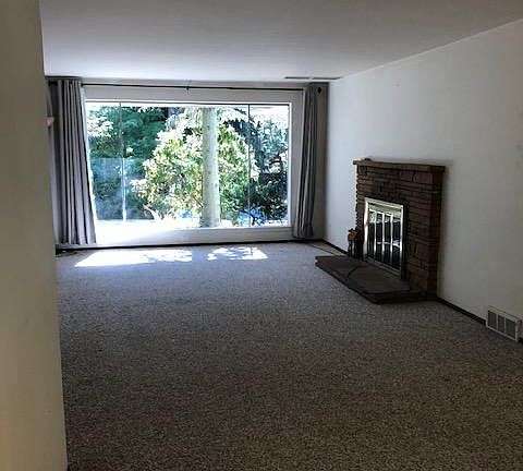 4th image of 8216 SE 41st St