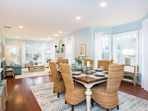 5th image of 18 Weathervane Dr #24