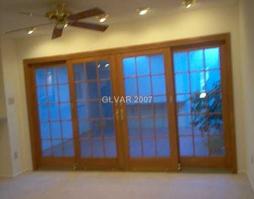 5th image of 3056 El Camino Ave