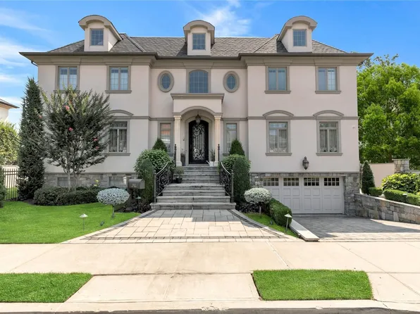 14-21 161st Street, Beechhurst, NY 11357