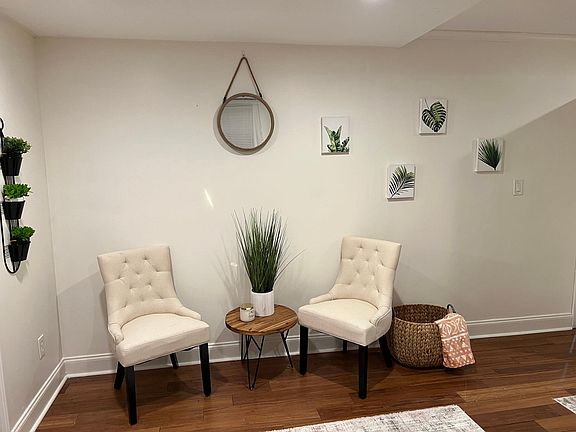 3rd image of 3330 Linda Dr Room C