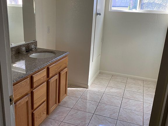 4th image of 15877 Cobra Dr