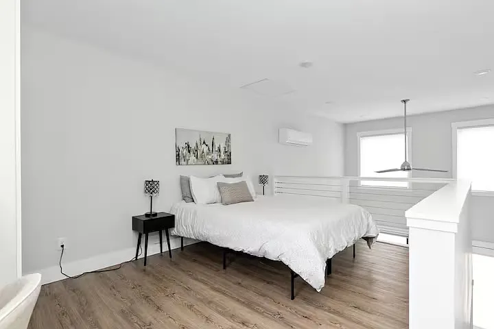 1 bed, 550 sqft, $1,800 — Photo 3