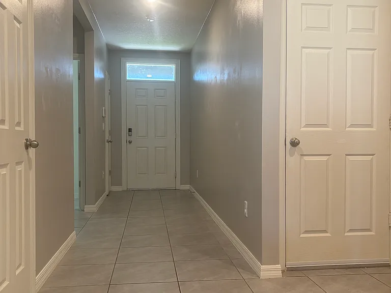 1284 Gordon Ave — Photo 3