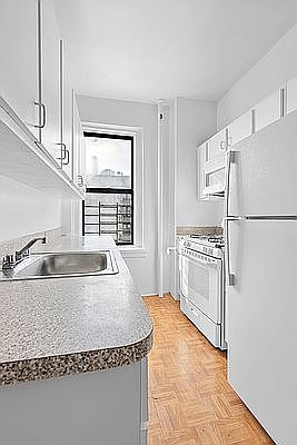 5th image of 601 W 173rd St APT 57