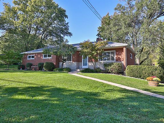 2nd image of 6135 Ross Rd