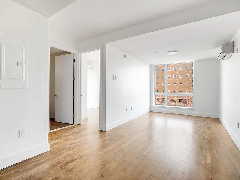 782 New York Ave #2C — Photo 2