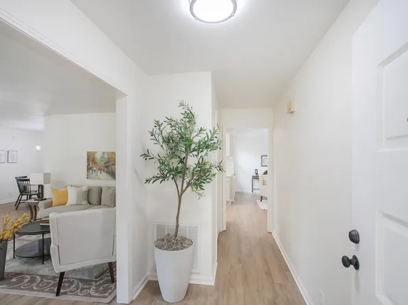 1310 Huntington Dr, Murfreesboro, TN 37130