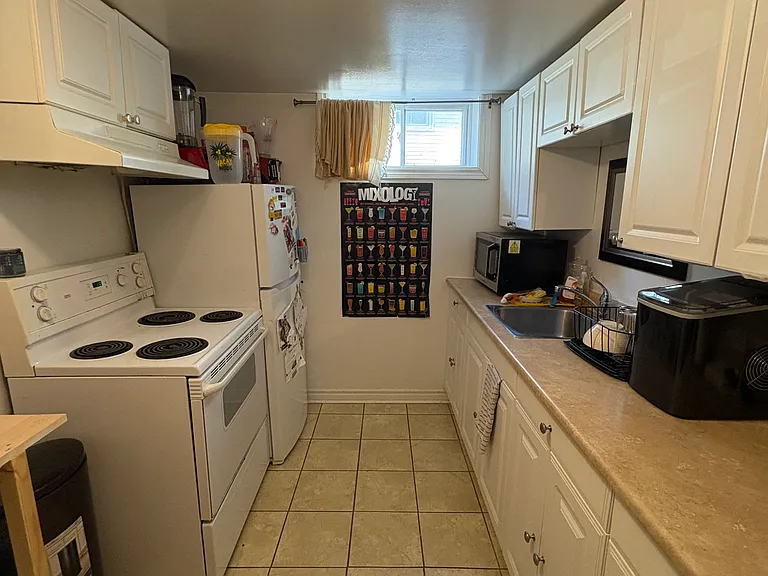 26 Pembroke St #B — Photo 13