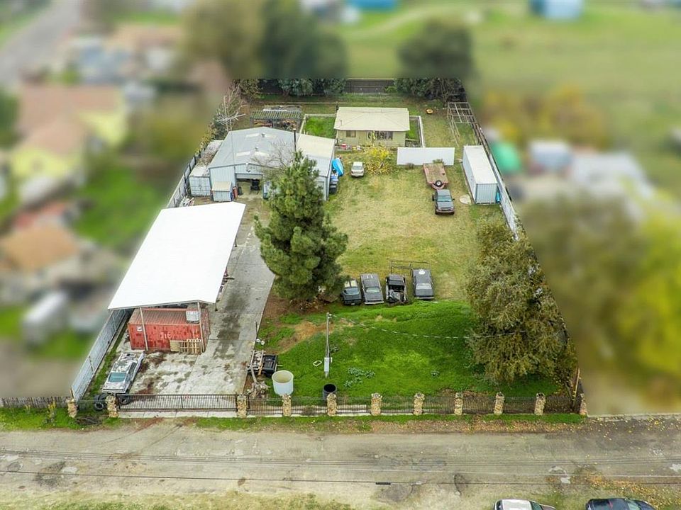 1st image of 217 Lyn Way